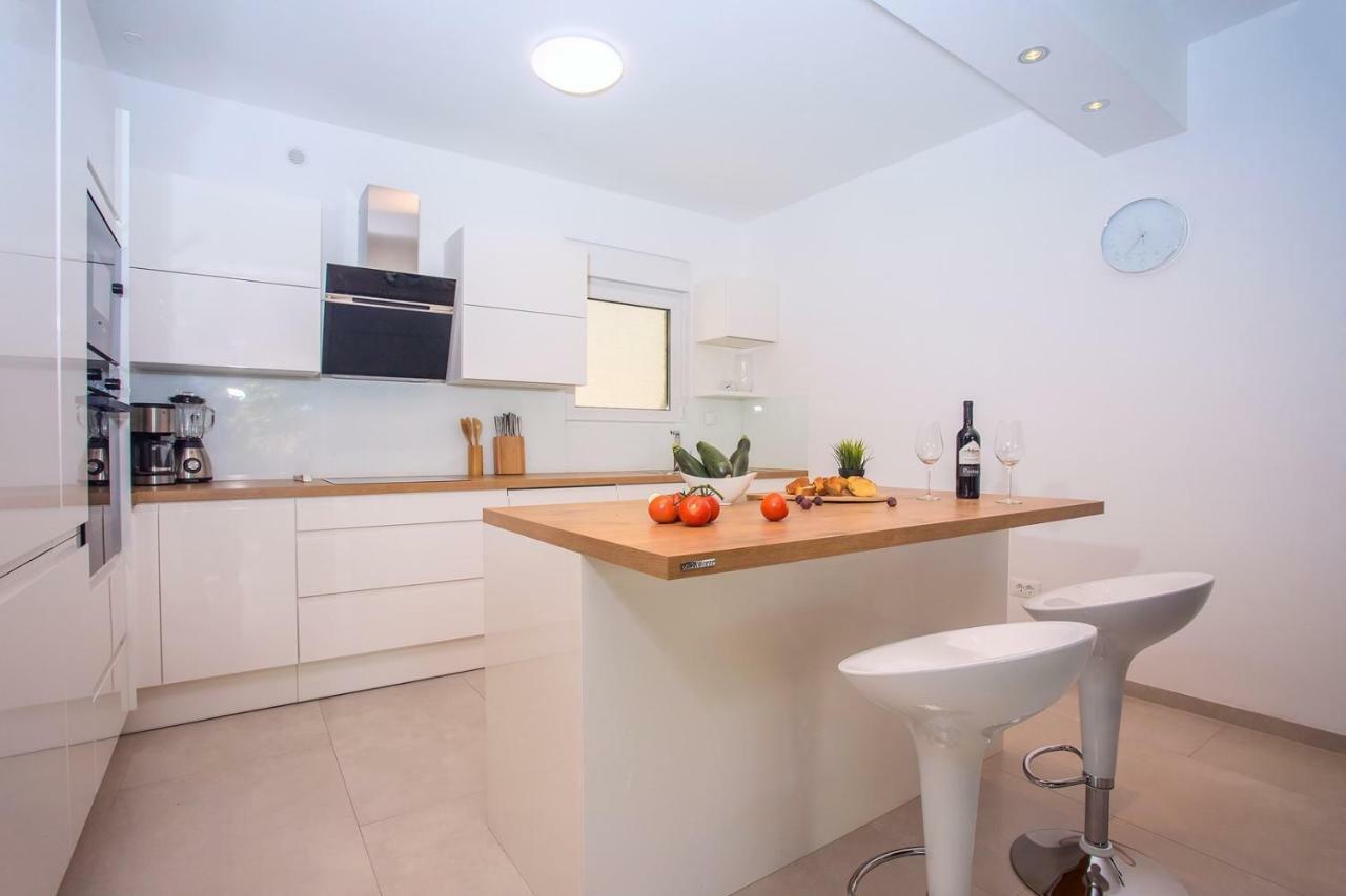 Villa Agava With Heated Pool, Jacuzzi, Sauna, Gym, 4 En-Suite Bedrooms Gata Екстериор снимка