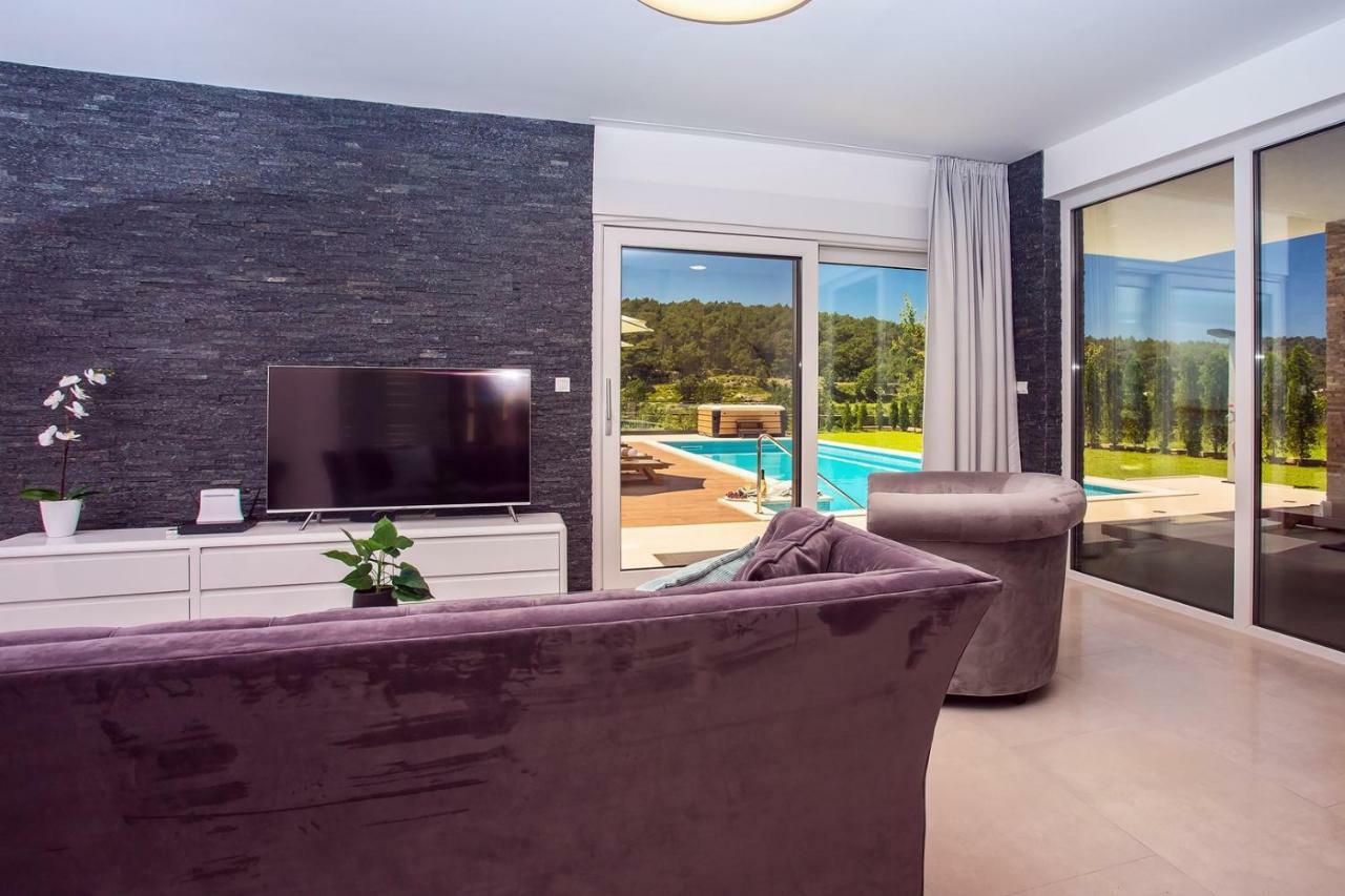 Villa Agava With Heated Pool, Jacuzzi, Sauna, Gym, 4 En-Suite Bedrooms Gata Екстериор снимка