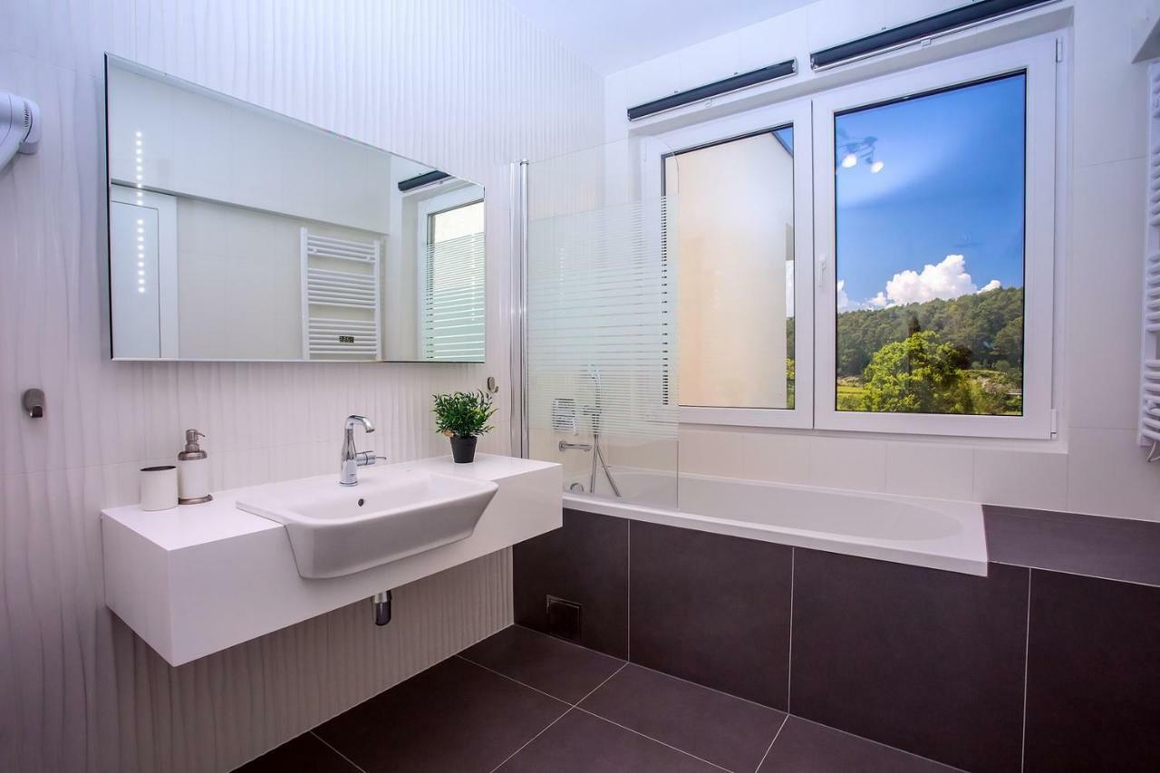 Villa Agava With Heated Pool, Jacuzzi, Sauna, Gym, 4 En-Suite Bedrooms Gata Екстериор снимка